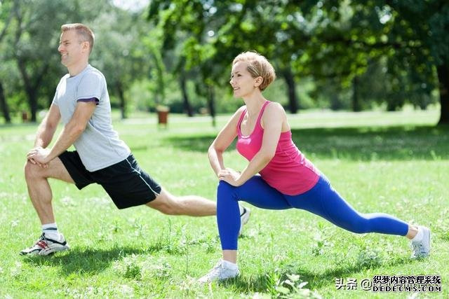 運動是如何改善情緒的？堅持健身真的可以讓你精神更健康，更快樂