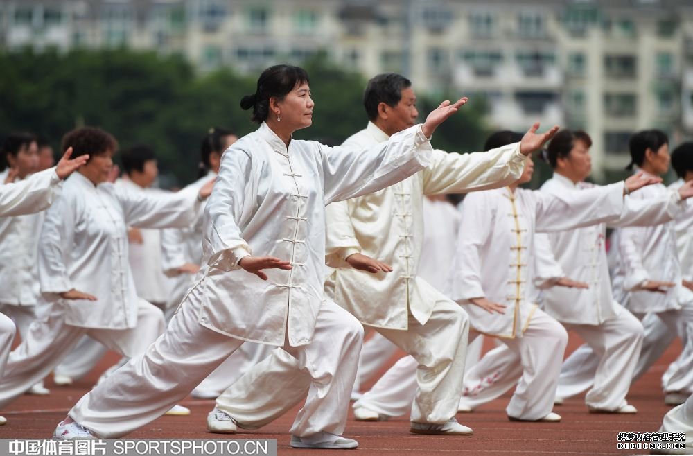 專(zhuān)家學(xué)者談抗“疫”丨主動(dòng)健身養(yǎng)生 共同戰(zhàn)勝疫情