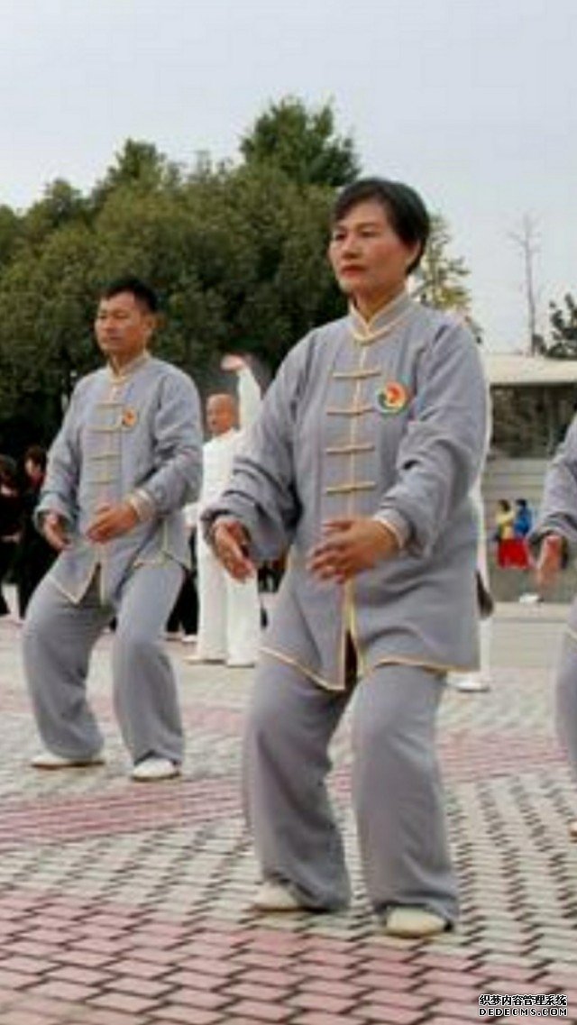 筋骨鍛煉才是高級健身養(yǎng)生方法，一個動作告訴你答案