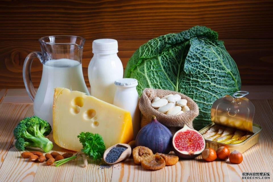 五十歲女性，應(yīng)該如何調(diào)整飲食結(jié)構(gòu)來應(yīng)對(duì)身體上的變化，請(qǐng)看此文
