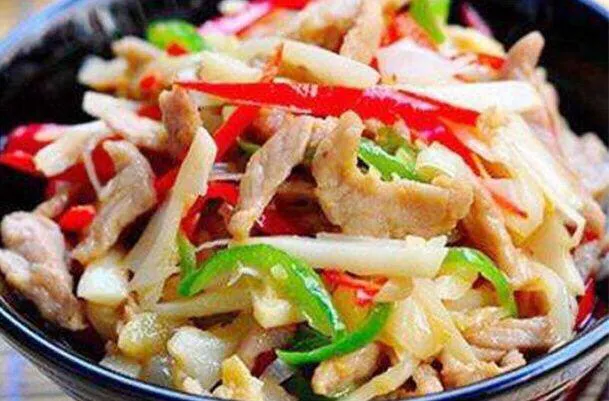 多給家人吃的營養(yǎng)菜，補(bǔ)鐵不貧血，增強(qiáng)抵抗不感冒，女性常吃排毒