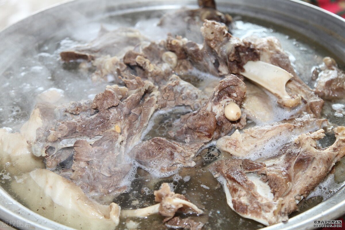 冬天進(jìn)補(bǔ)吃羊肉？吃羊肉雖好，但要避開這5大禁忌